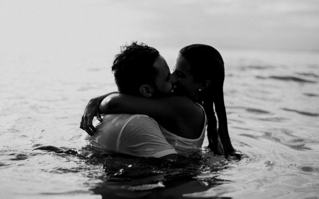 Spontaneous vs. Responsive Desire: Unlock Deeper Intimacy